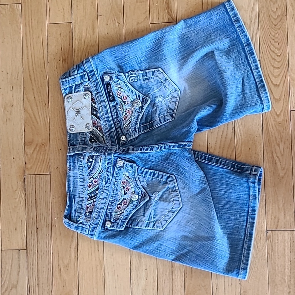 Miss Me Mid shorts size 27